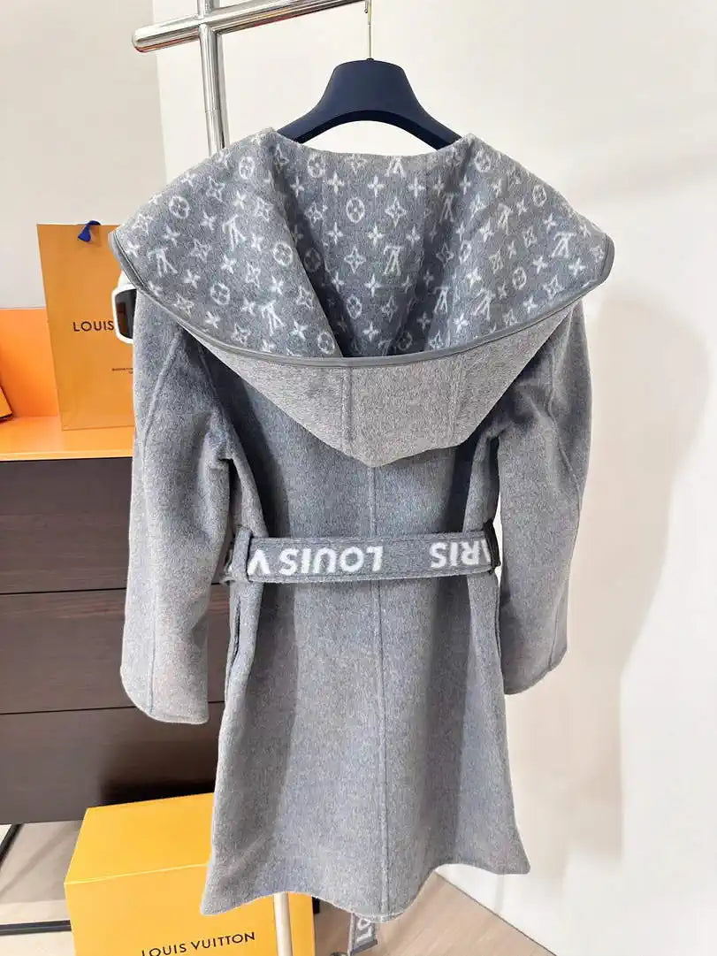 Louis Vuitton LV 1A4PE6 Women's Hooded Wrap Coat L55762
