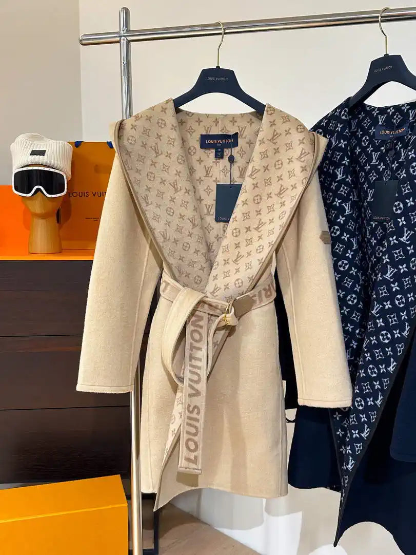 Louis Vuitton LV 1A4PE6 Women's Hooded Wrap Coat L55763