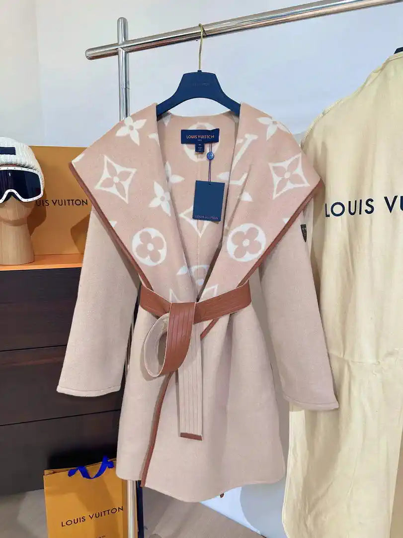 Louis Vuitton LV 1A4PE6 Women's Hooded Wrap Coat L55765