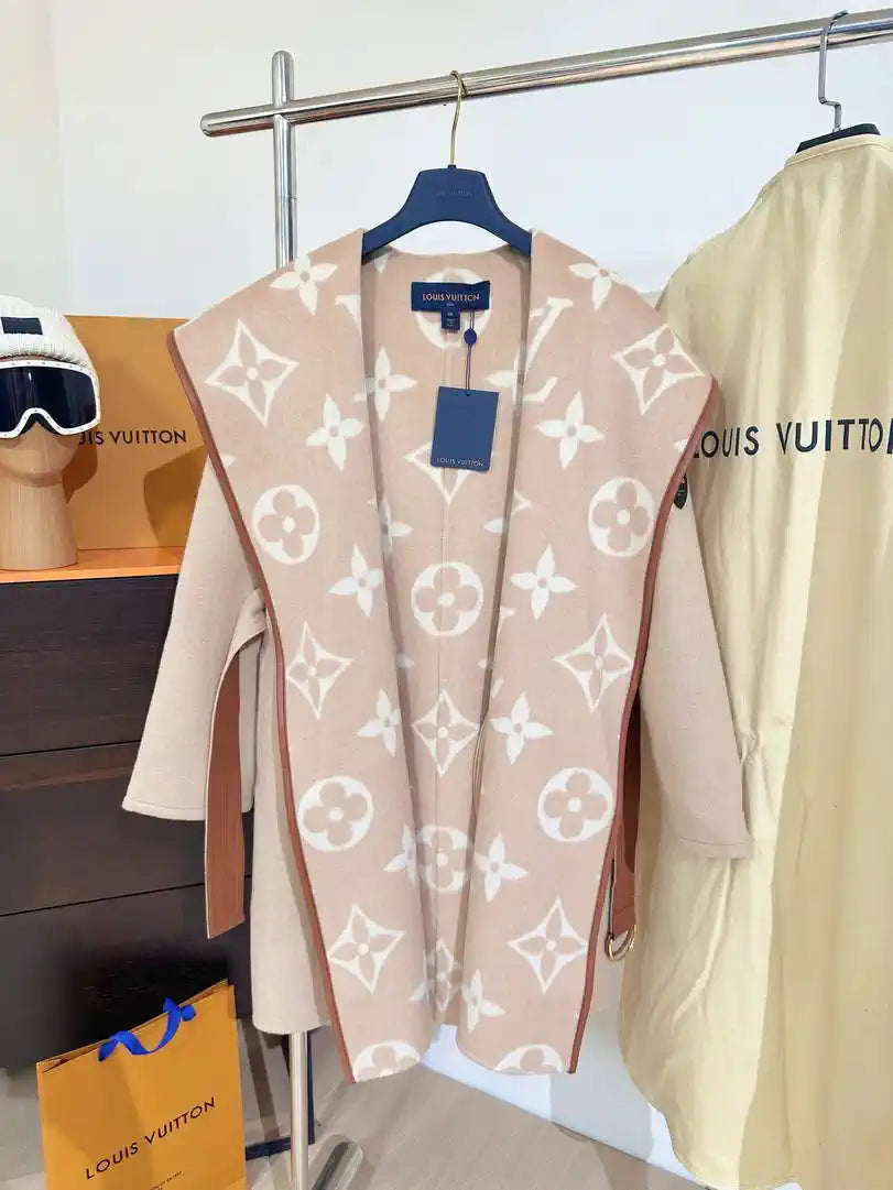 Louis Vuitton LV 1A4PE6 Women's Hooded Wrap Coat L55765