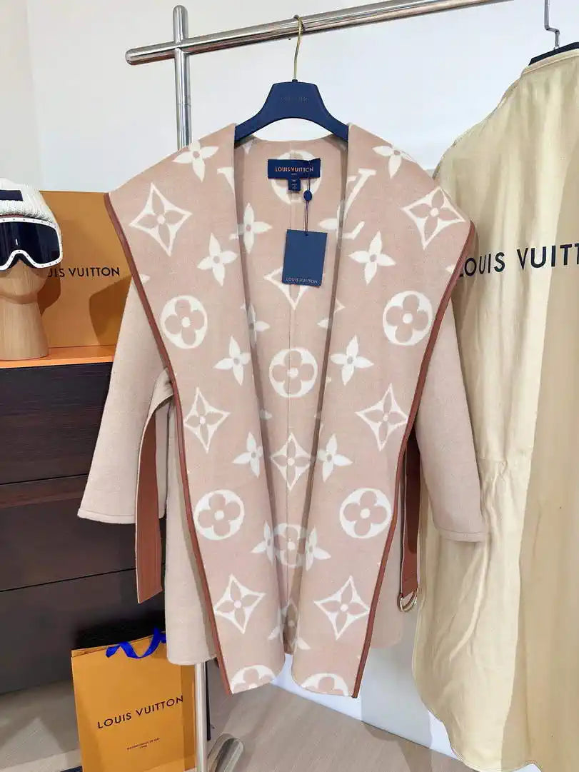 Louis Vuitton LV 1A4PE6 Women's Hooded Wrap Coat L55765