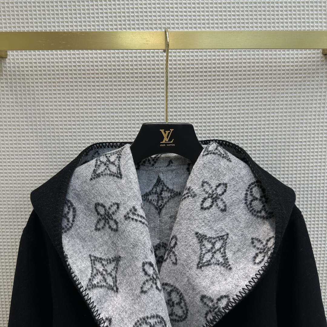 Louis Vuitton LV 1A9LDF Women's Reversible Mahina Monogram Wrap Coat L55745