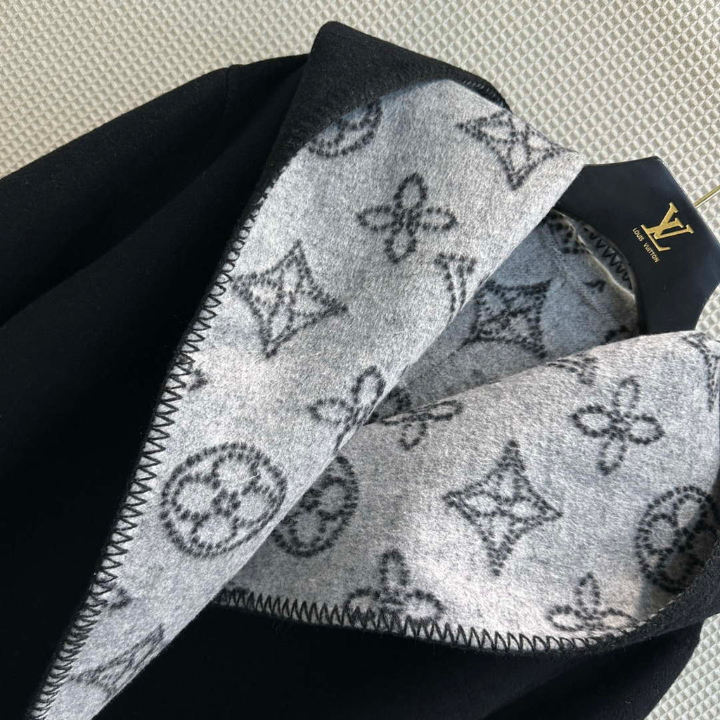 Louis Vuitton LV 1A9LDF Women's Reversible Mahina Monogram Wrap Coat L55745