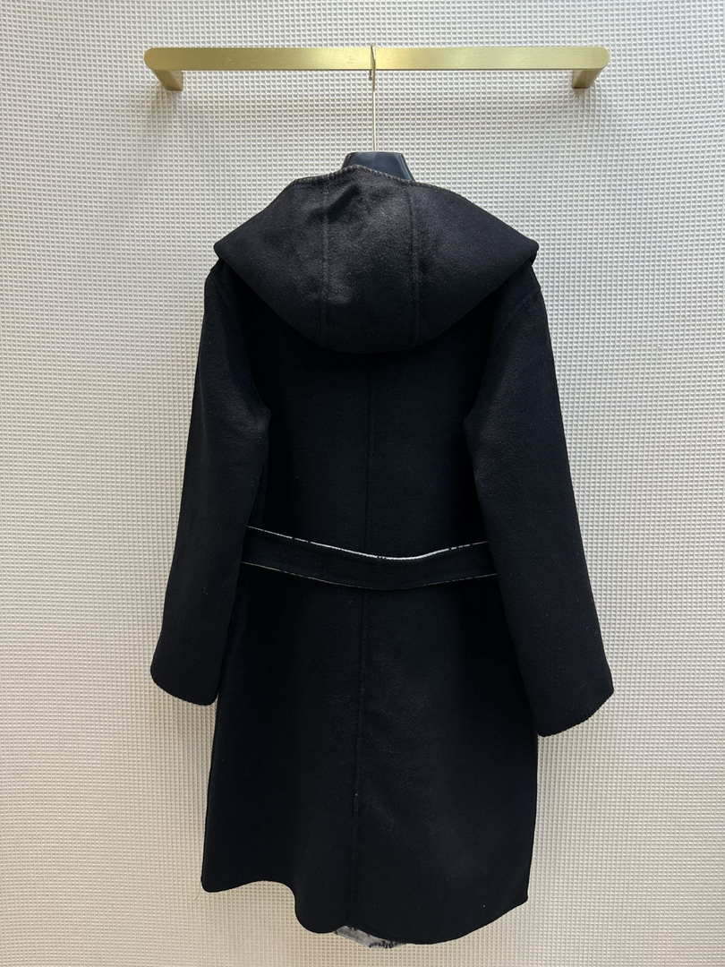 Louis Vuitton LV 1A9LDF Women's Reversible Mahina Monogram Wrap Coat L55745