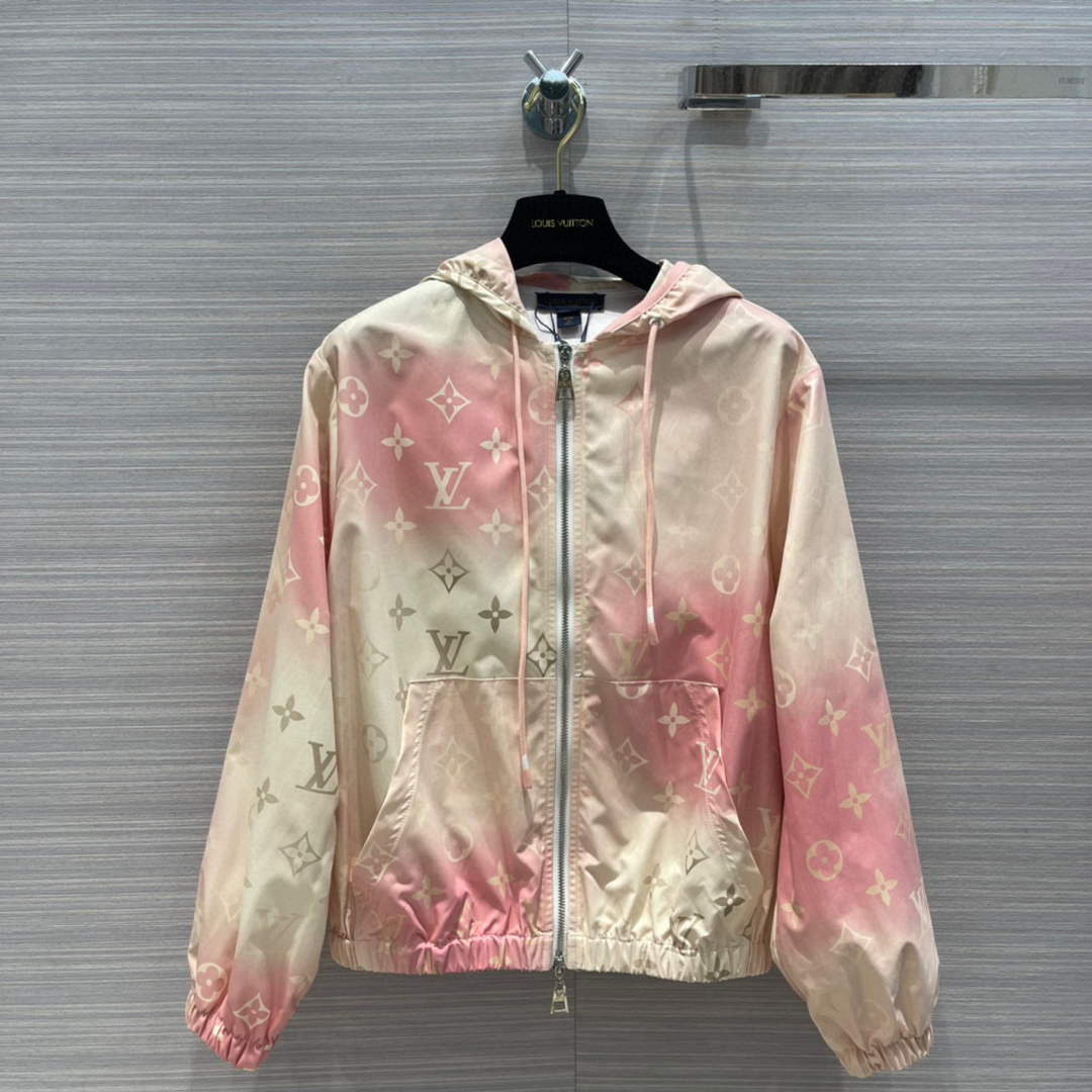 Louis Vuitton LV 1A9UG9 Technical Tracksuit L88039