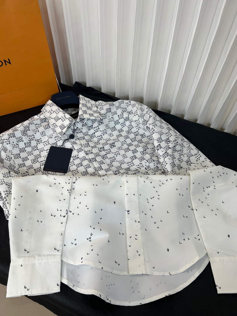 Louis Vuitton LV 1AA5EW Damier Spread Long Sleeved Shirt L88040