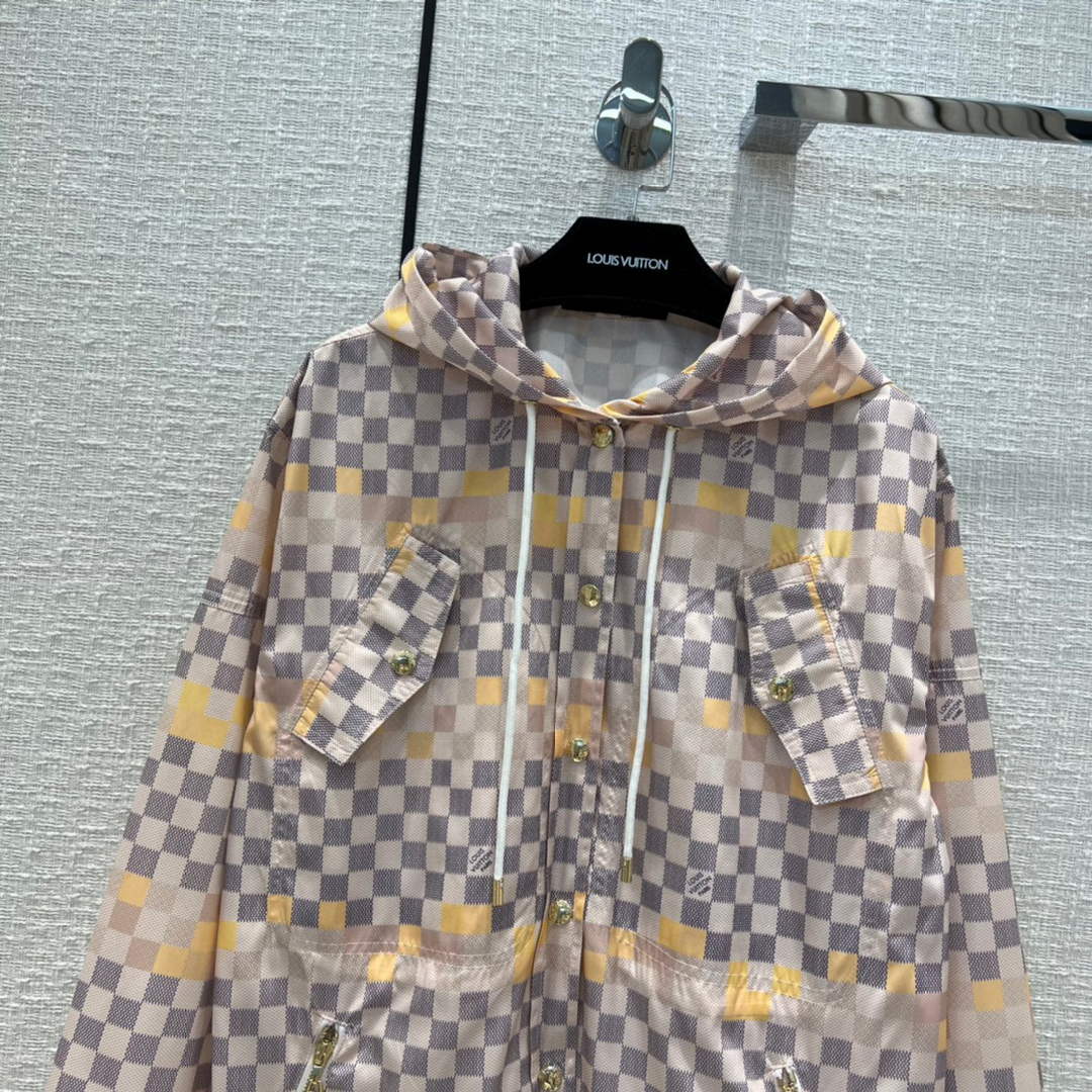 Louis Vuitton LV 1AA82V Pixel Damier Parka L88033