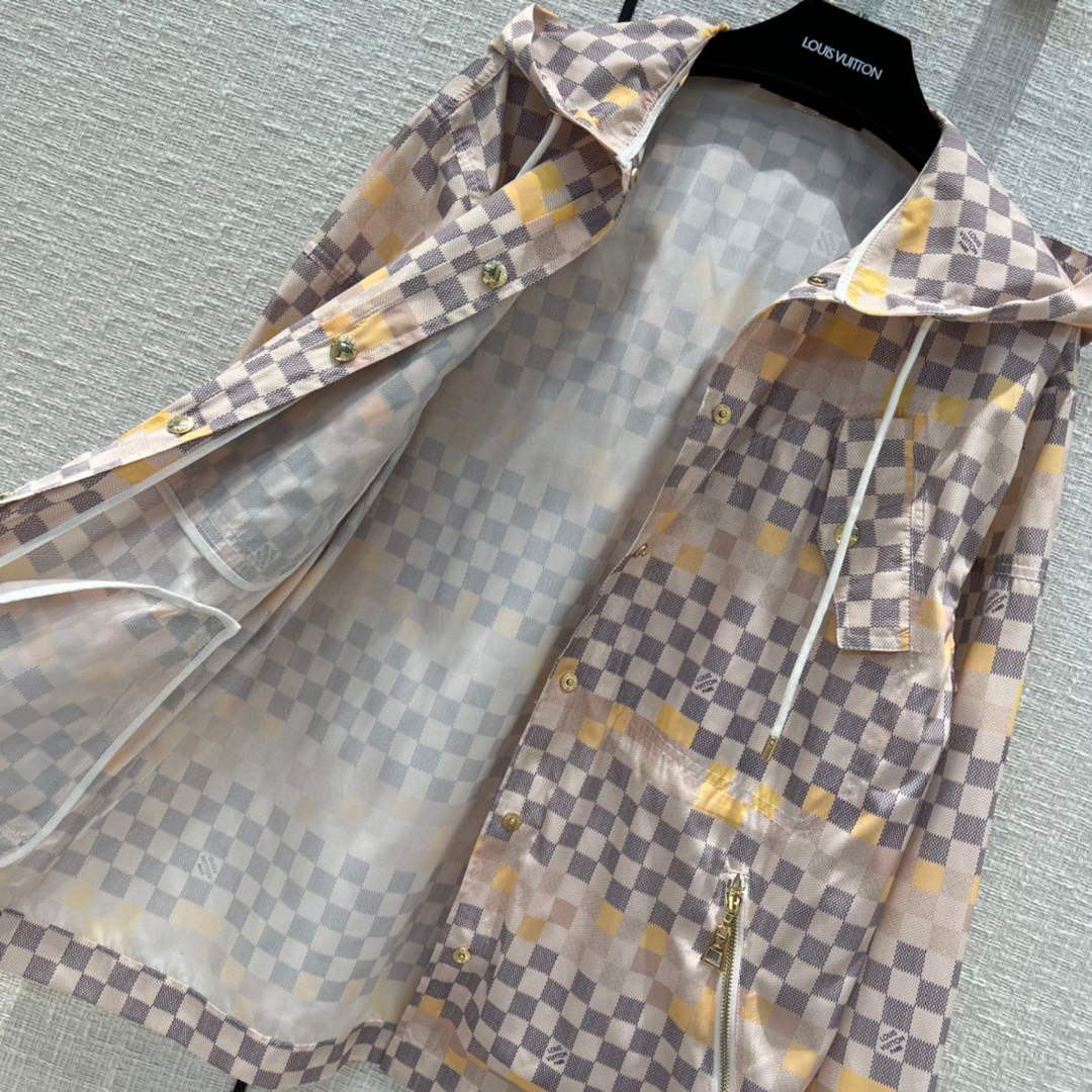 Louis Vuitton LV 1AA82V Pixel Damier Parka L88033