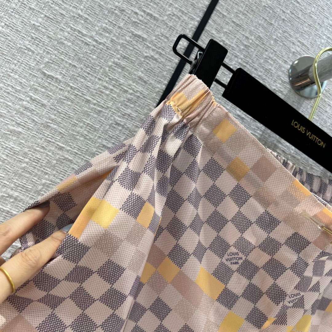 Louis Vuitton LV 1AA83B Pixel Damier Jogging Pants L88034
