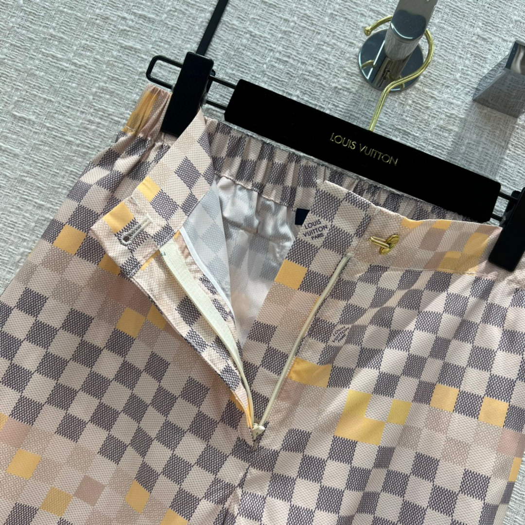 Louis Vuitton LV 1AA83B Pixel Damier Jogging Pants L88034