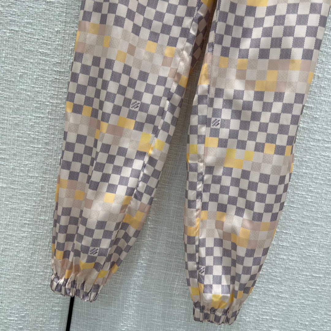 Louis Vuitton LV 1AA83B Pixel Damier Jogging Pants L88034