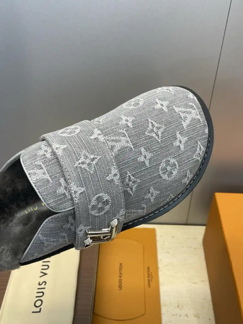 Louis Vuitton LV 1AITSE Cosy Comfort Clog Shoes L66333