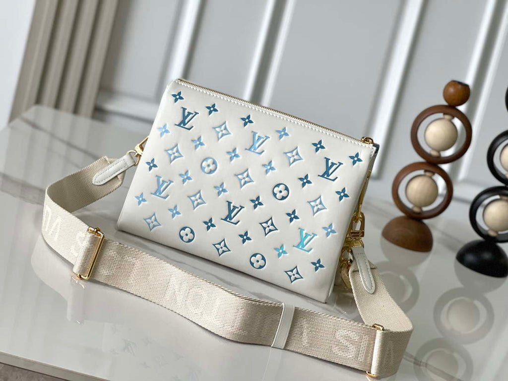 Louis Vuitton LV M11225 Coussin PM Handbag lambskin White and Blue