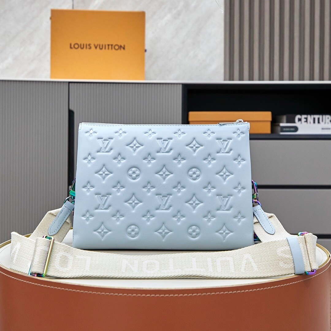 Louis Vuitton LV M11436 Coussin PM Handbag lambskin Washed Blue - Default Title - View 3