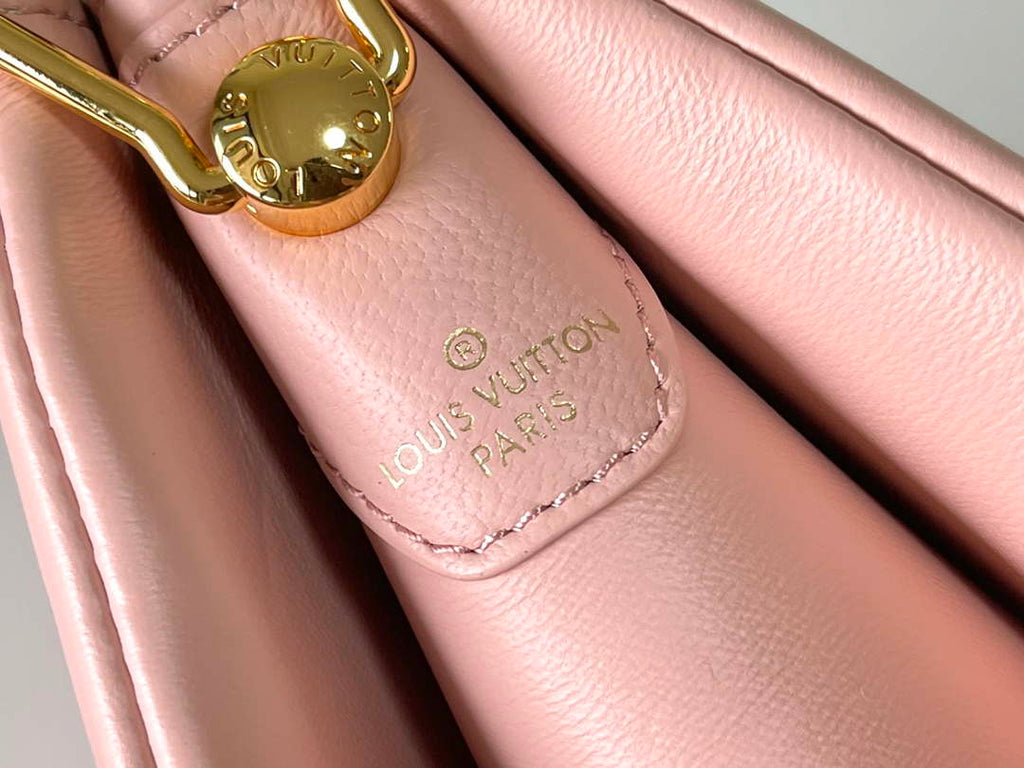 Louis Vuitton LV M11726 Coussin PM Handbag lambskin Jasmine Pink
