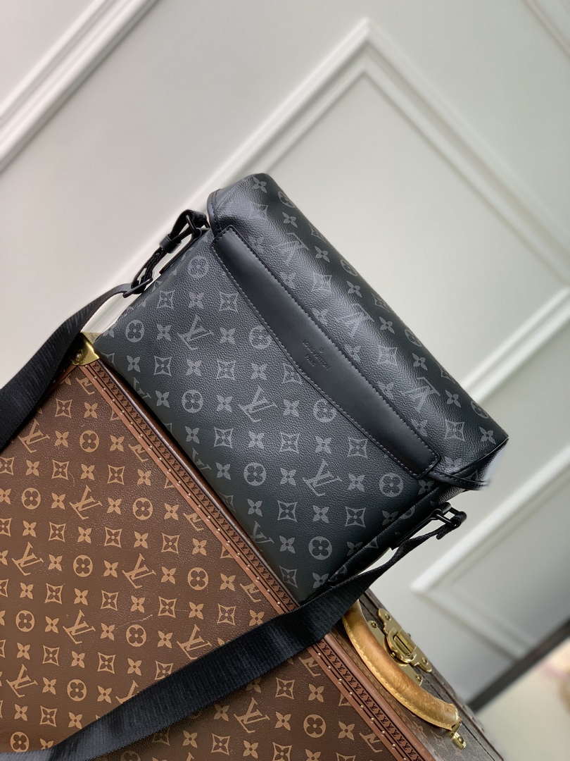 Louis Vuitton LV M12517 Messenger Voyager PM Monogram Eclipse - Default Title - View 3