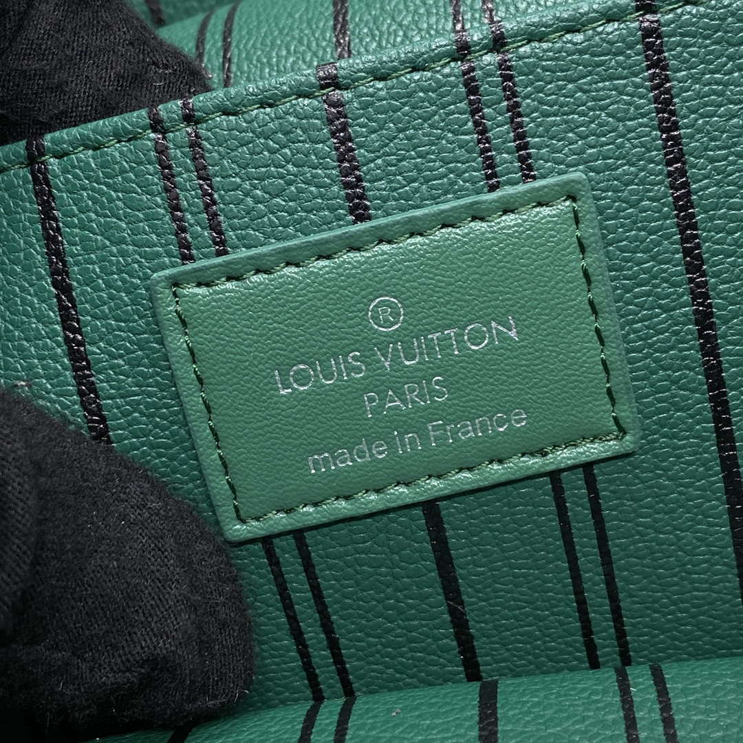 Louis Vuitton LV M12647 Nice Mini Vanity Case Monogram canvas Green - Default Title - View 7
