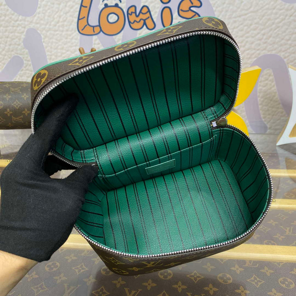 Louis Vuitton LV M12647 Nice Mini Vanity Case Monogram canvas Green