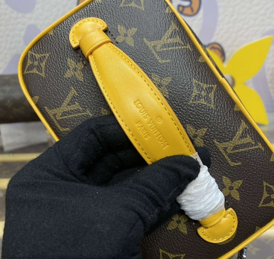Louis Vuitton LV M12654 Nice Mini Vanity Case Monogram canvas Yellow