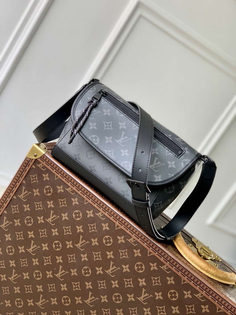 Louis Vuitton LV M12681 Pulse Messenger Monogram Eclipse Canvas - Default Title - View 1