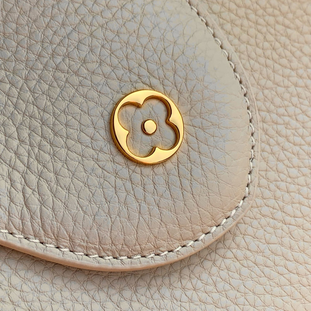 Louis Vuitton LV M12751 Capucines BB Handbag Apricot