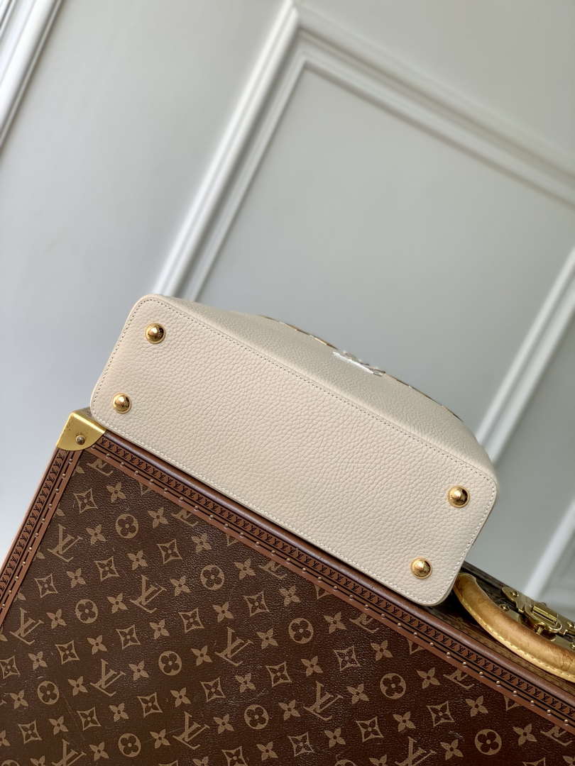 Louis Vuitton LV M12751 Capucines MM Handbag Apricot - Default Title - View 4