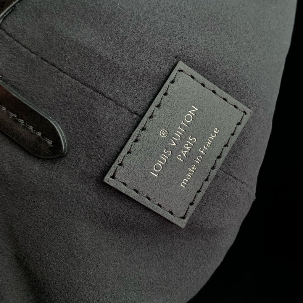Louis Vuitton LV M13484  Noe Trunk PM Bag Monogram Black