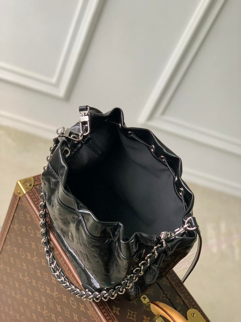 Louis Vuitton LV M13484  Noe Trunk PM Bag Monogram Black