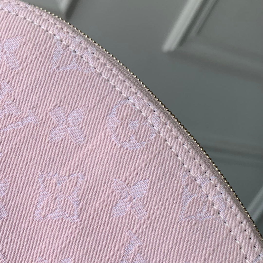 Louis Vuitton LV M13751  Pochette Cosmétique PM Other Monogram Canvas Pink