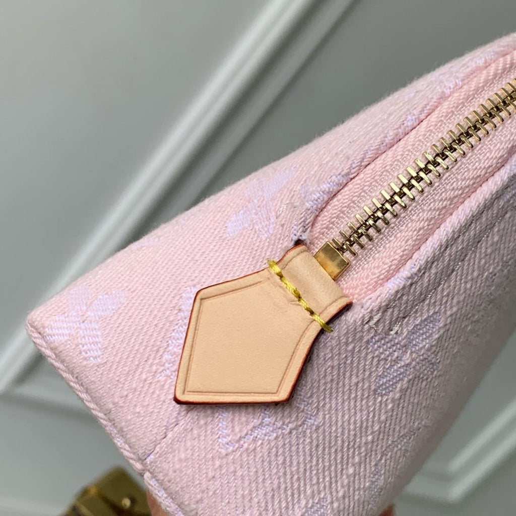 Louis Vuitton LV M13751  Pochette Cosmétique PM Other Monogram Canvas Pink