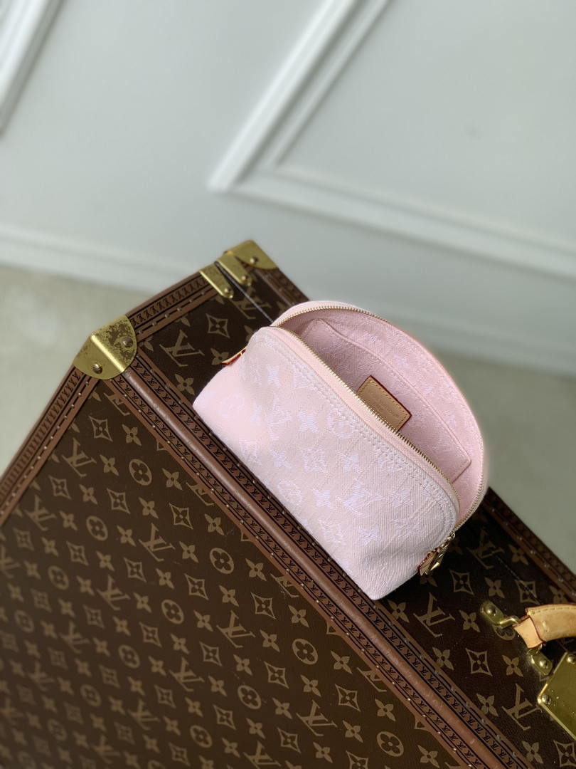 Louis Vuitton LV M13751  Pochette Cosmétique PM Other Monogram Canvas Pink