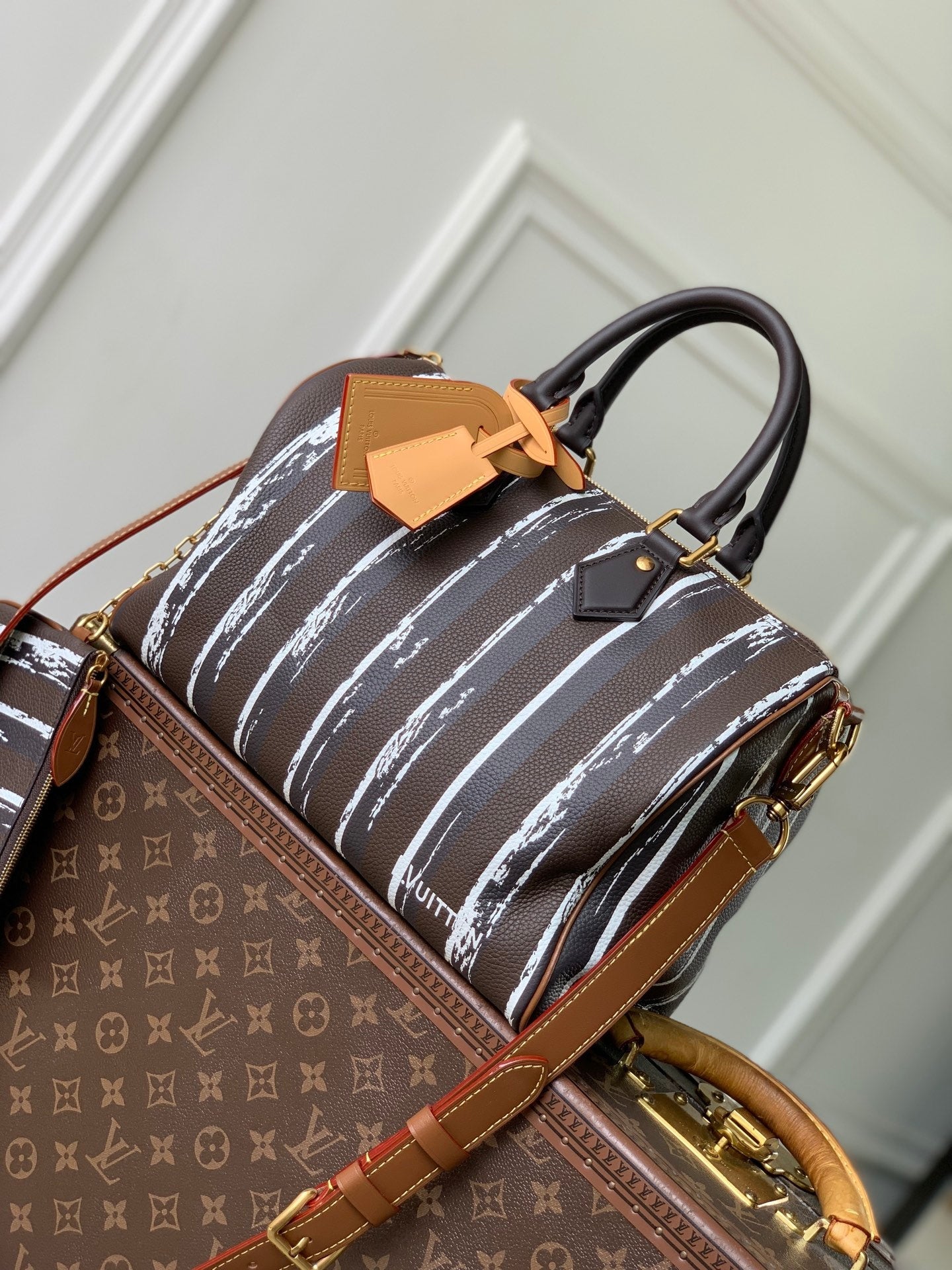 Louis Vuitton LV M13904 Speedy P9 Bandoulière 30 Bag White stripes - Default Title - View 1