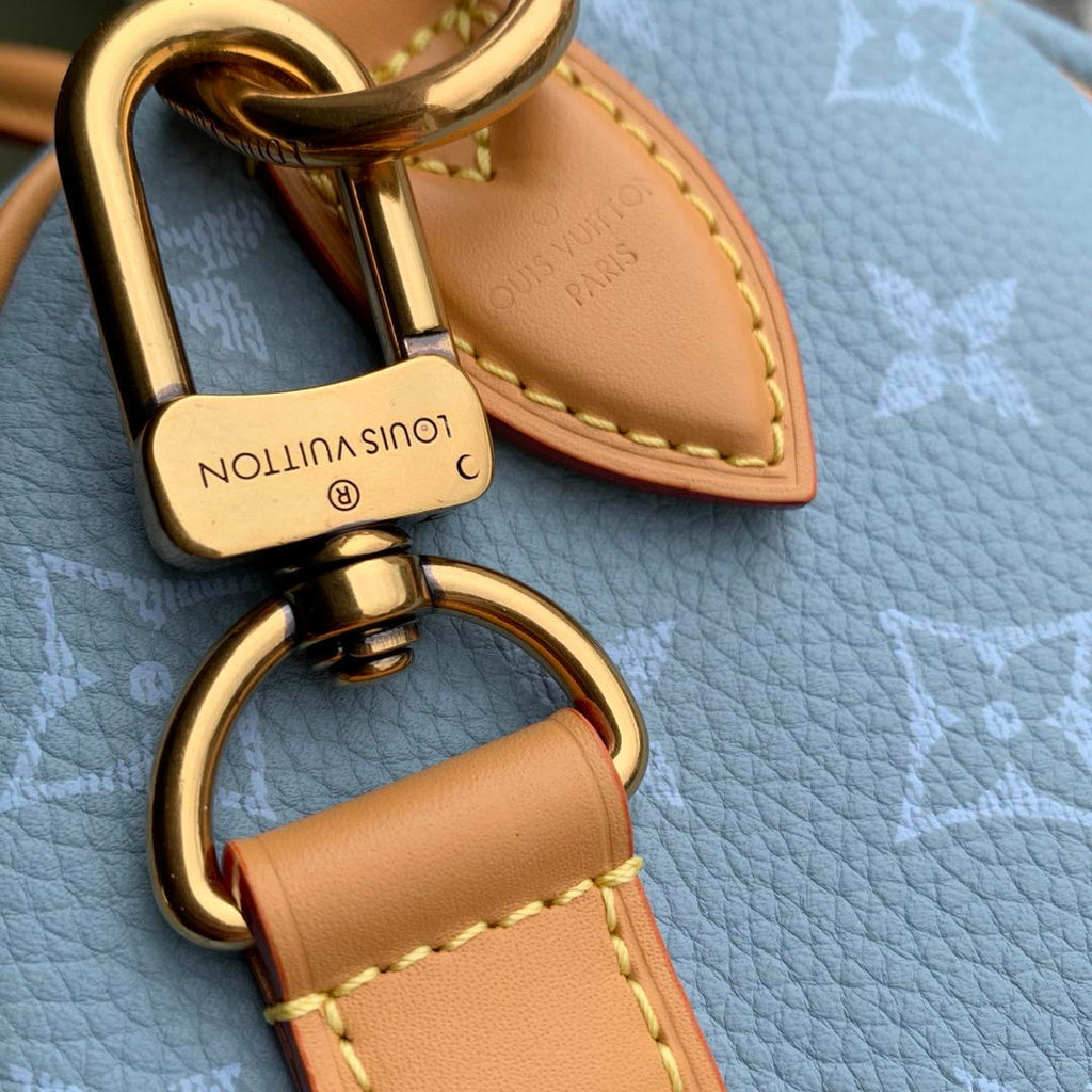 Louis Vuitton  LV M13904 Speedy P9 Bandoulière 30 Blue