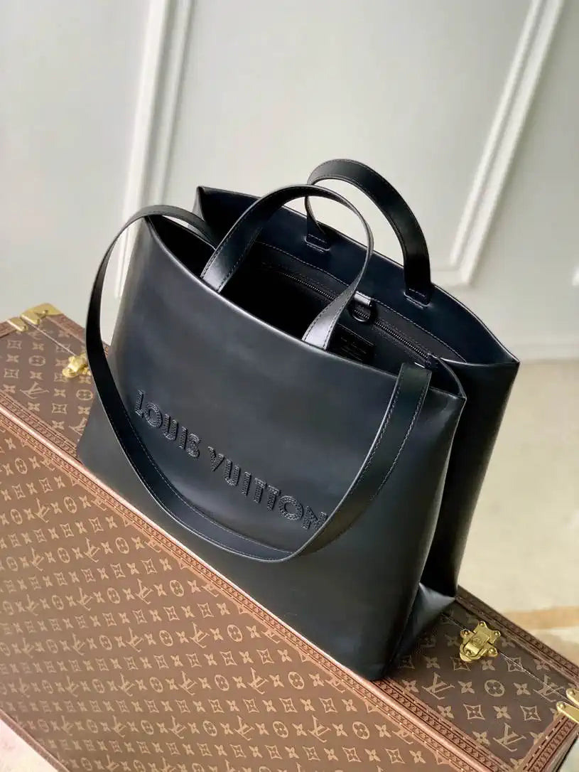 Louis Vuitton LV M13979 Shopper Tote MM Bag Ultra Black