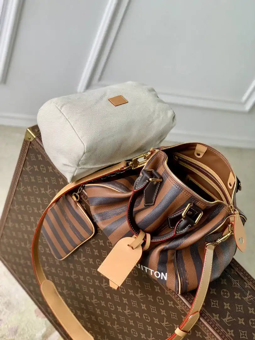 Louis Vuitton LV M14064 Speedy P9 Bandouliere 30 Bag Brown Stripes