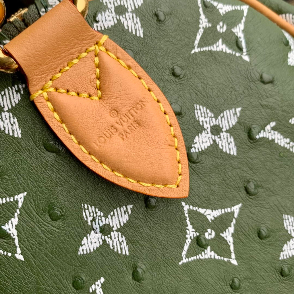 Louis Vuitton LV M14064 Speedy P9 Bandoulière 30 Bag Ostrich Dark green