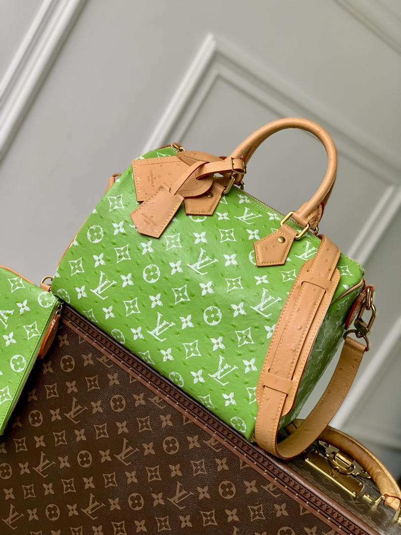 Louis Vuitton LV M14064 Speedy P9 Bandoulière 30 Bag Ostrich  green