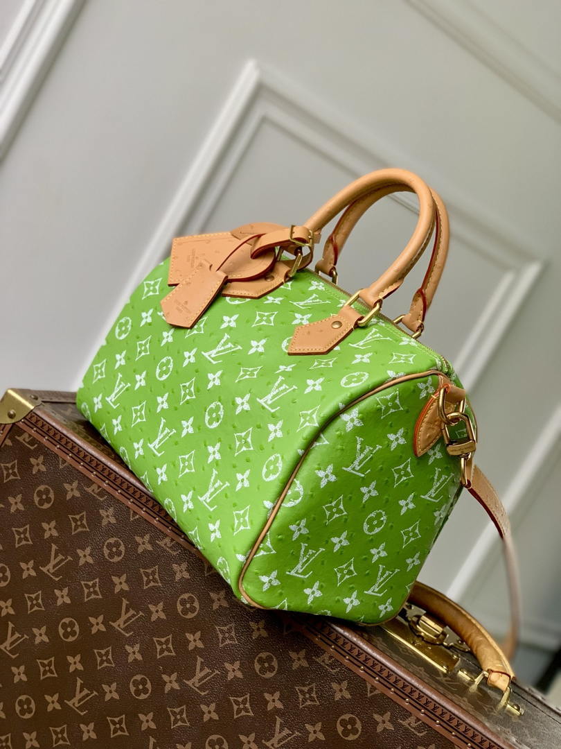 Louis Vuitton LV M14064 Speedy P9 Bandoulière 30 Bag Ostrich  green