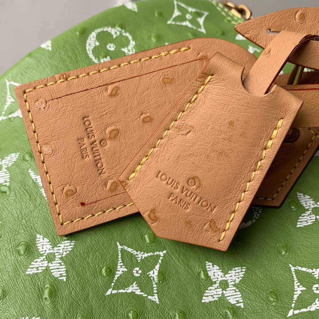 Louis Vuitton LV M14064 Speedy P9 Bandoulière 30 Bag Ostrich  green