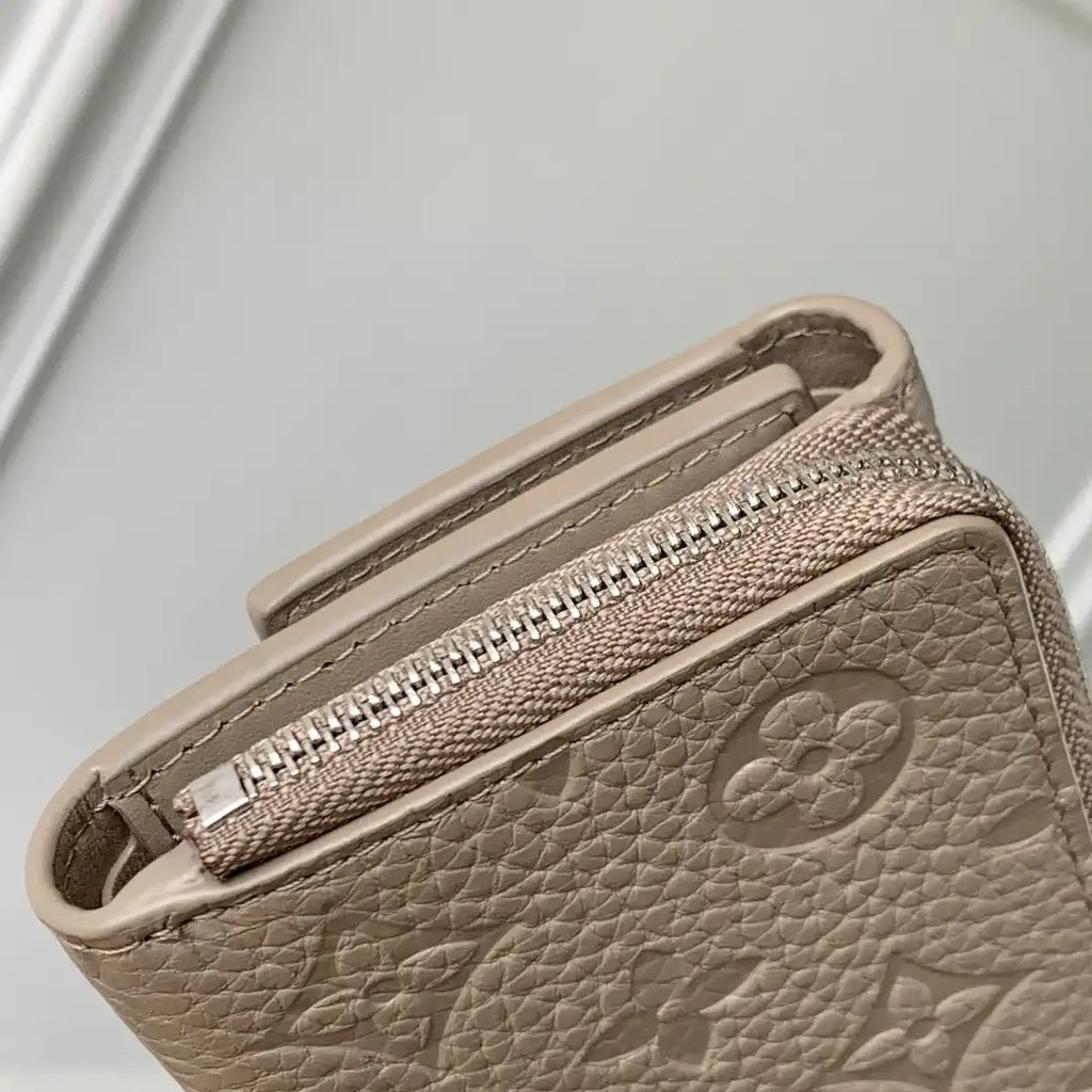 Louis Vuitton LV M14143 Slender Pilot Taurillon Monogram Leather