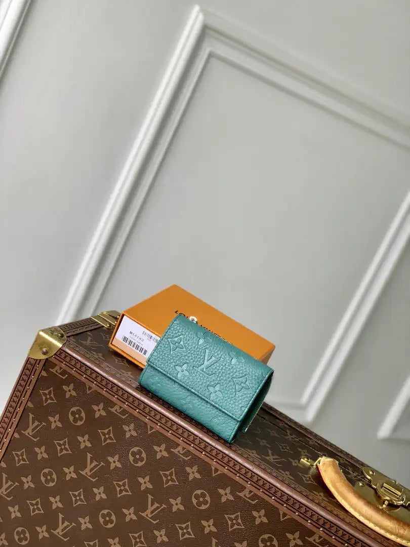 Louis Vuitton LV M14143 Slender Pilot Green Monogram Leather