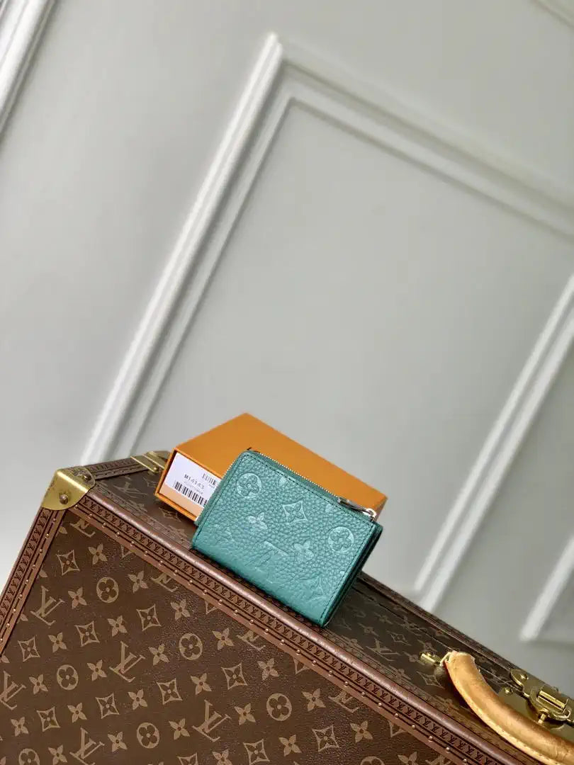 Louis Vuitton LV M14143 Slender Pilot Green Monogram Leather