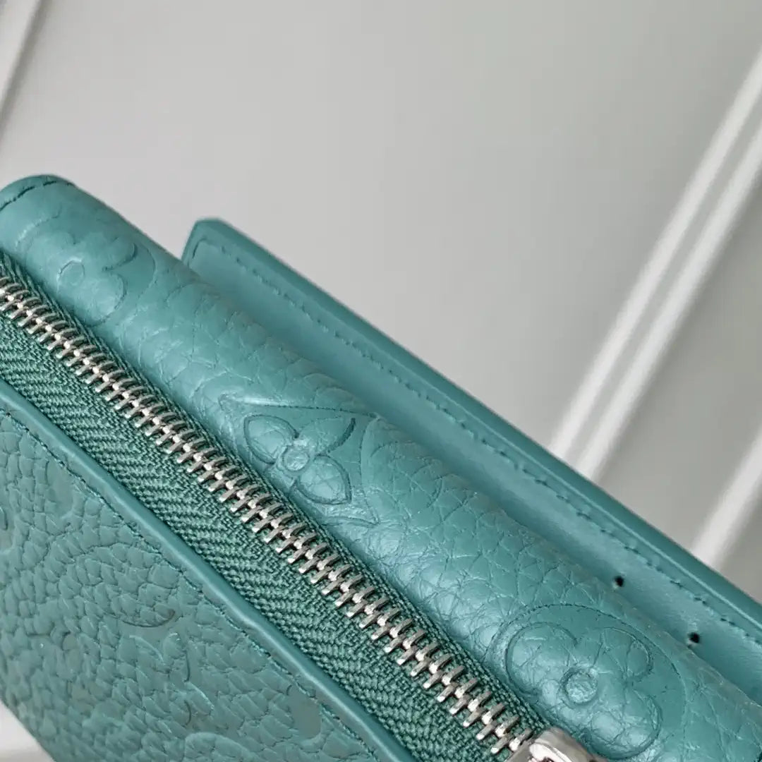Louis Vuitton LV M14143 Slender Pilot Green Monogram Leather