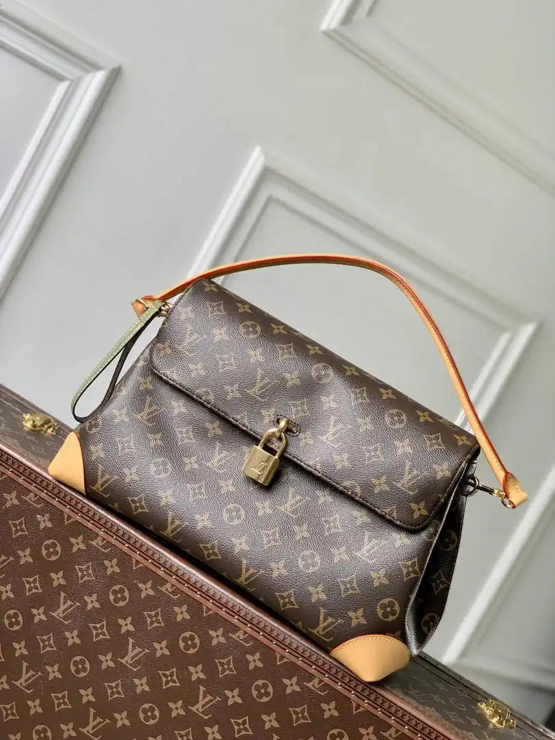 Louis Vuitton LV M14473 Hide Away MM Monogram
