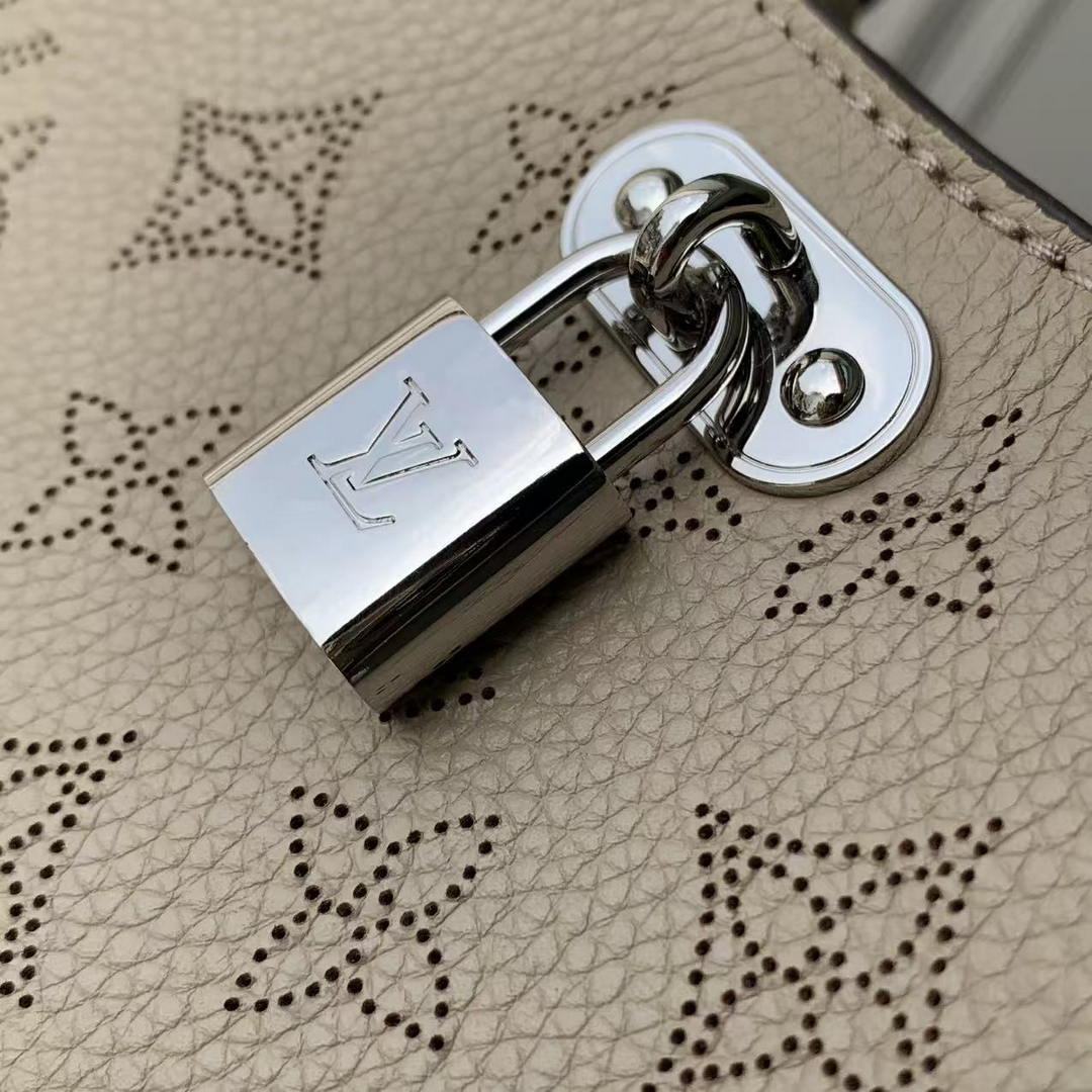 Louis Vuitton LV M14617 All Around MM Bag Galet Grey