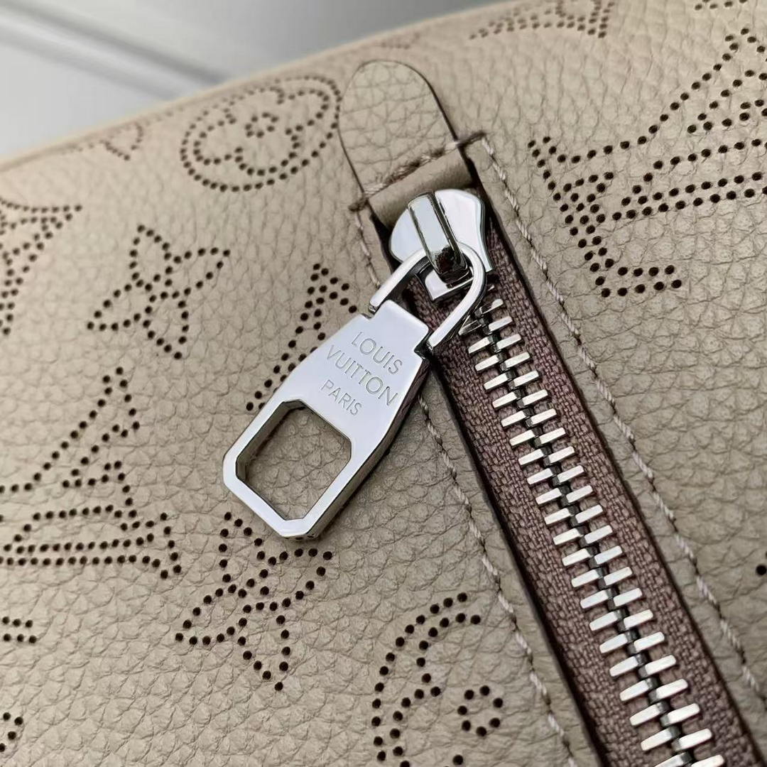 Louis Vuitton LV M14617 All Around MM Bag Galet Grey
