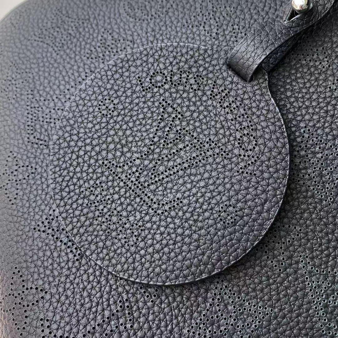 Louis Vuitton LV M14618 All Around MM Bag Black