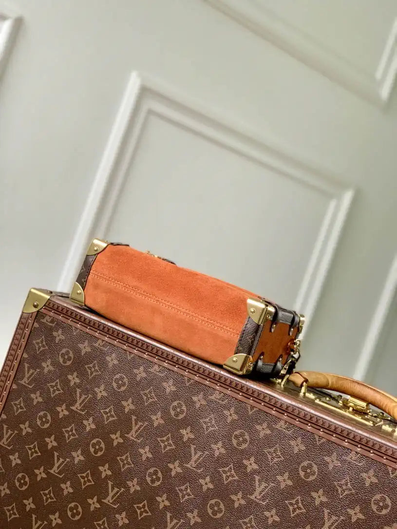 Louis Vuitton LV M15072 Side Trunk MM Bag Tan
