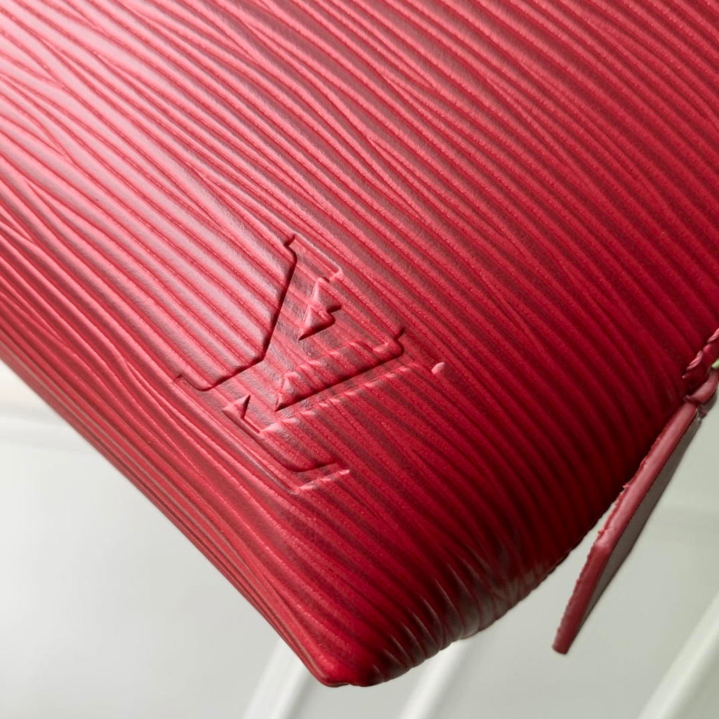 Louis Vuitton LV M15198 Cosmetic Pouch PM wine Red