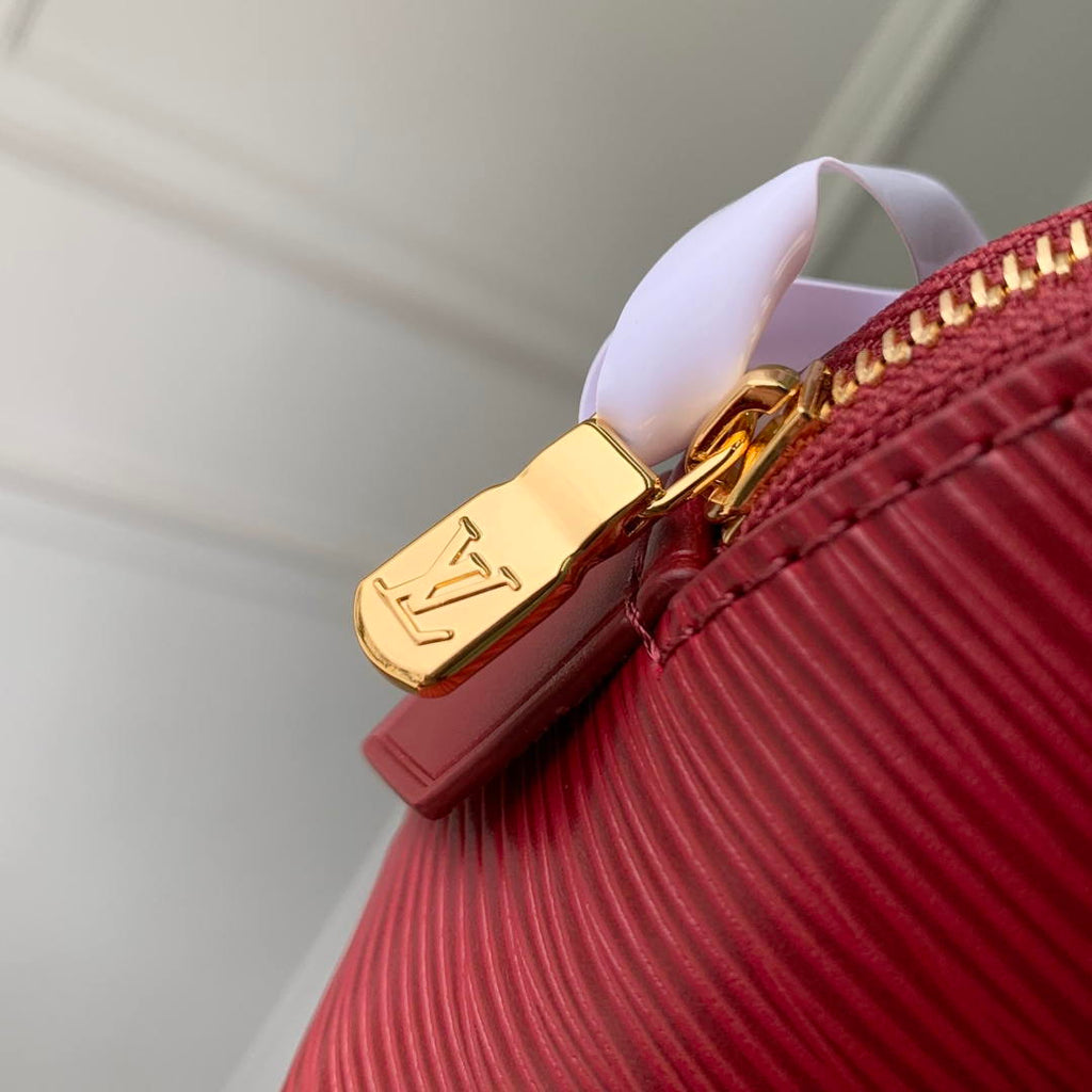 Louis Vuitton LV M15198 Cosmetic Pouch PM wine Red